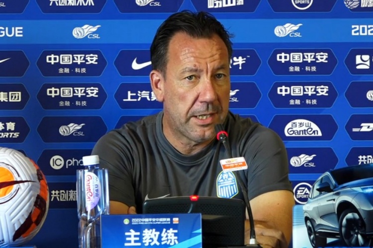 范加斯特：满意广州城年轻球员表现 卡尔多纳还没有达到比赛水准