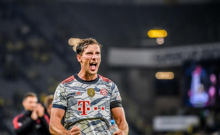 拜仁官方：格雷茨卡回归球队合练，队友以掌声欢迎