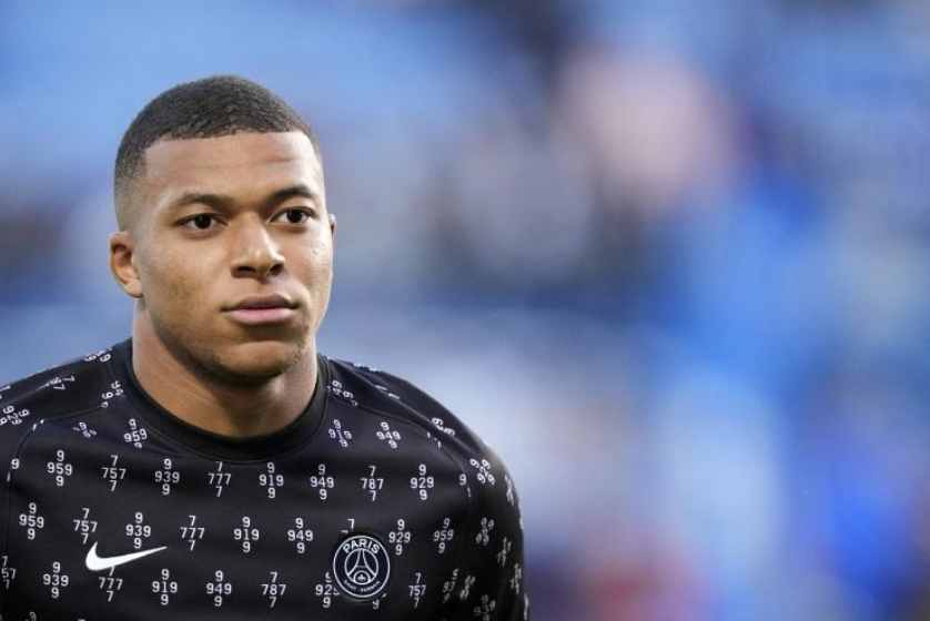 皇马给姆巴佩开1.8亿签字费 因肖像权问题球员考虑续约巴黎