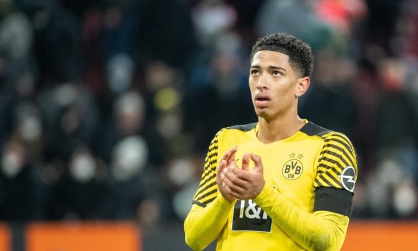 杰拉德称我是现役前五中场？贝林厄姆：感到很吃惊但也非常开心