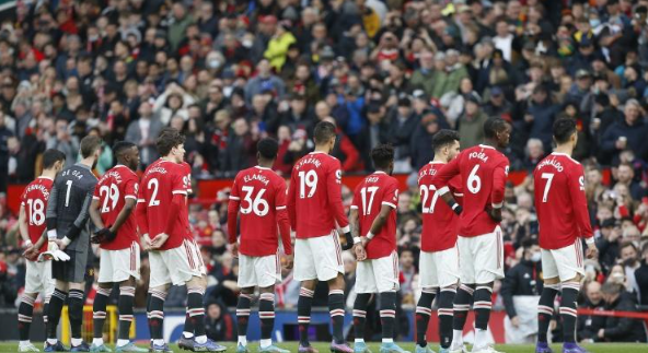 迪马济奥：曼联花1亿欧元才能完成重建，他们距离前四还很遥远