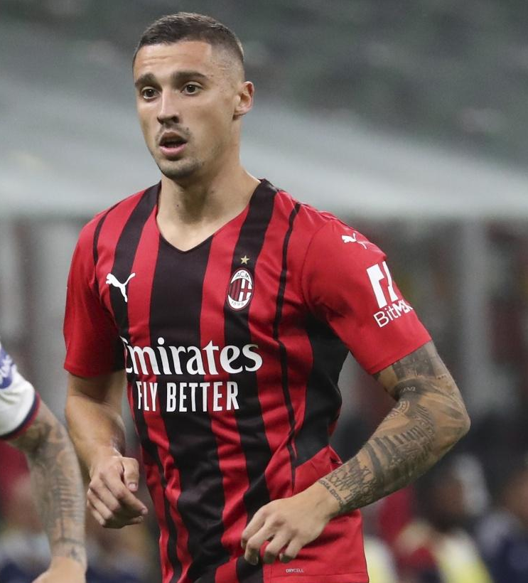 米兰准备与克鲁尼奇续约4-5年，为达协议双方近日将再会面