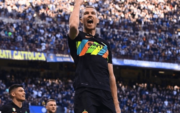 6球16助攻！国米盯上荷甲超级神锋，物美价廉，5大豪门一起来抢 