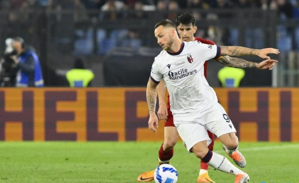 寻找弗拉霍维奇的替补，尤文已与阿瑙托维奇的经纪人会面