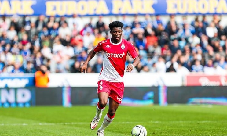 皇马商谈引进琼阿梅尼，曼城也在关注球员情况