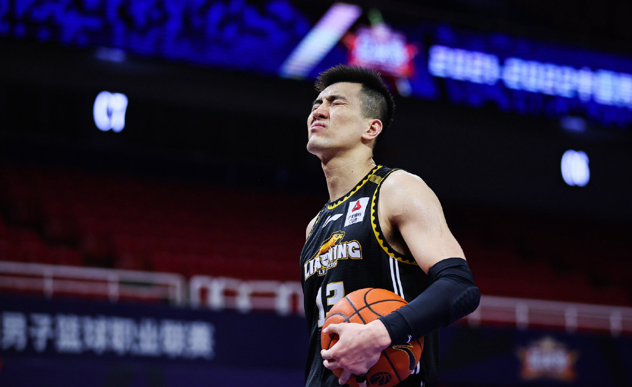 CBA：辽宁横扫斩获最高荣誉 时隔4年 收视率实在难以言语