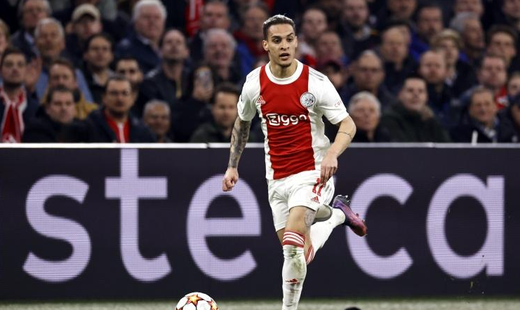 阿贾克斯主帅：安东尼情况没有变化，我只想关注大名单里的球员