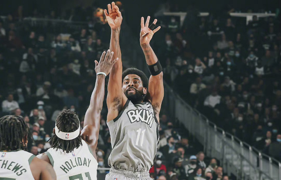 篮网vs雄鹿 欧文化身欧仙狂砍38分率队击败卫冕冠军雄鹿