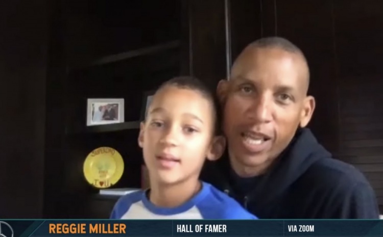 雷吉-米勒：我儿子最喜欢的球员是库里 但我认为绿军会夺冠