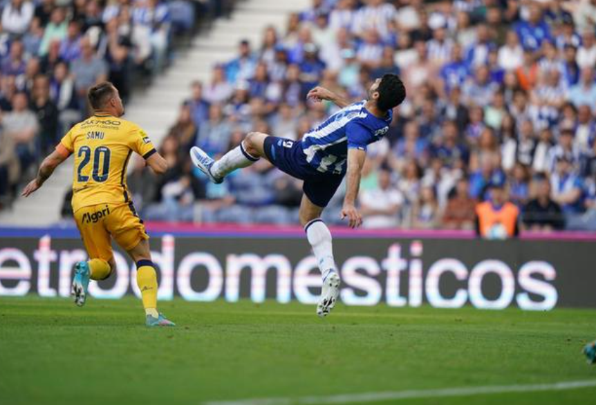 葡超联赛第32轮：4-2！前欧冠冠军拒绝爆冷