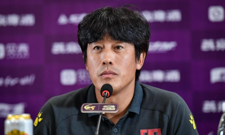 徐正源：通过视频录像分析了申花队，希望维持十场不败的态势