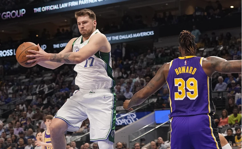 詹姆斯缺阵 东契奇砍下34+12+12三双大胜湖人 湖人暂时跌出西部前十