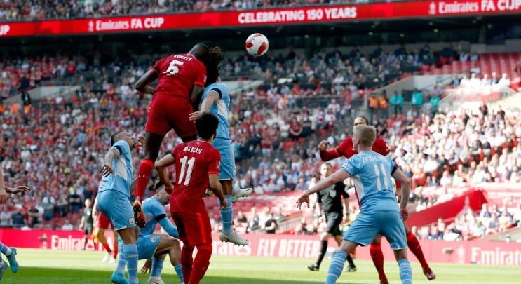 罗伊-基恩：利物浦有望反超曼城，他们的阵容深度更强大