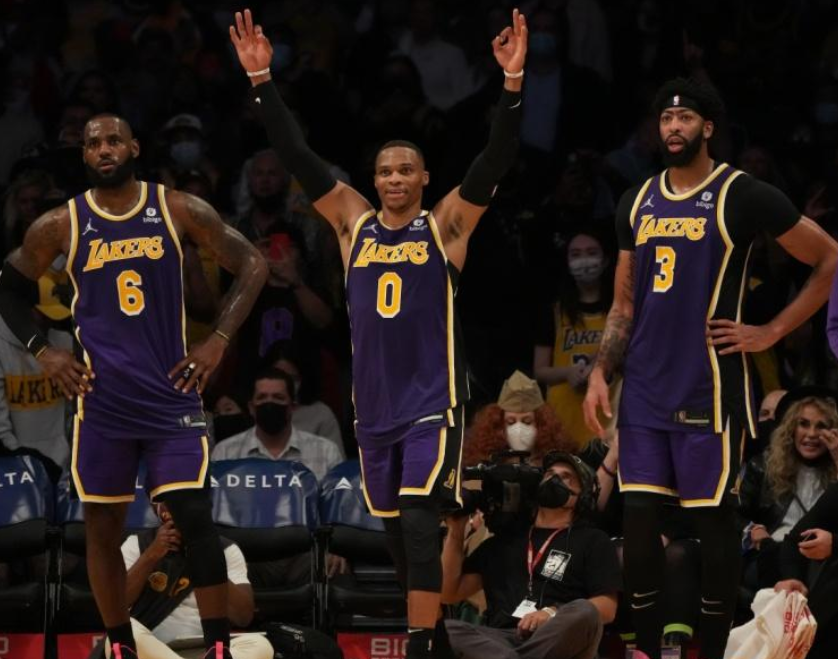 哈姆：新赛季最大的挑战就是防守和控制球星们的上场时间