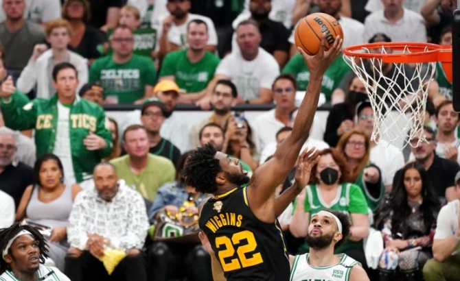 攻防建功！维金斯拿下17分16板 篮板全场最高&正负值+20