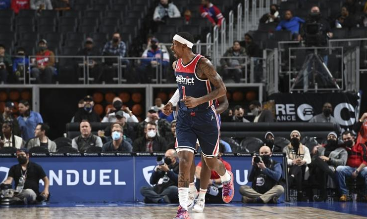 波普提前续约细节：两年总计3015万美元 24年夏天拥有球员选项