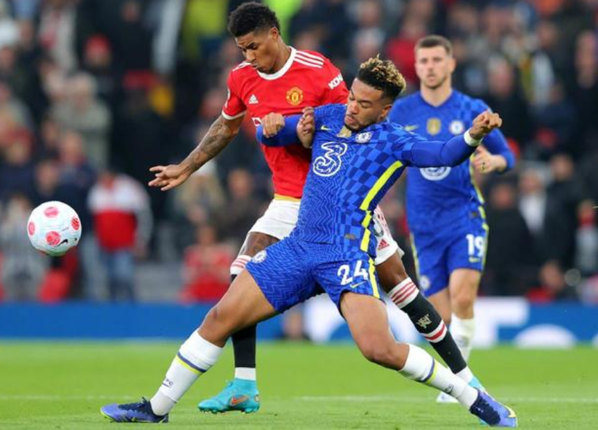 英超第37轮，曼联依靠C罗的破门，以1-1战平切尔西