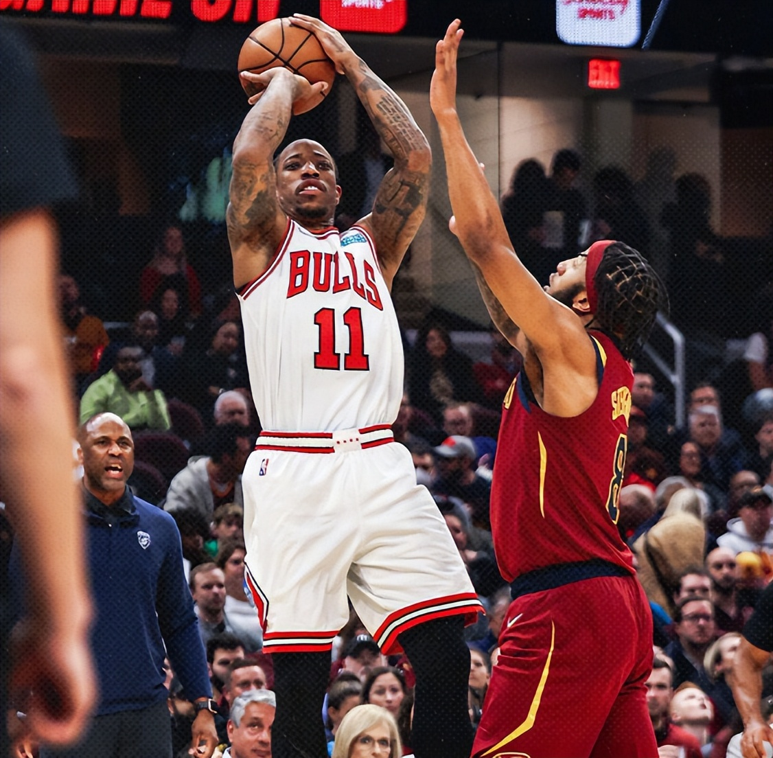 卡皇卡鲁索发挥出色 联手德罗赞拉文战胜骑士 终结连败