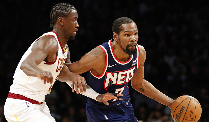 关键卡位战 杜兰特36分率队全员开花战胜骑士 篮网升至东部第七