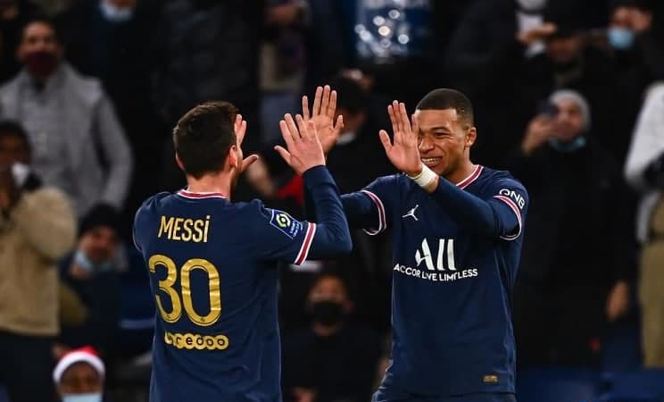 梅西和姆巴佩越来越默契，法甲相互助攻7次领先于其他二人组