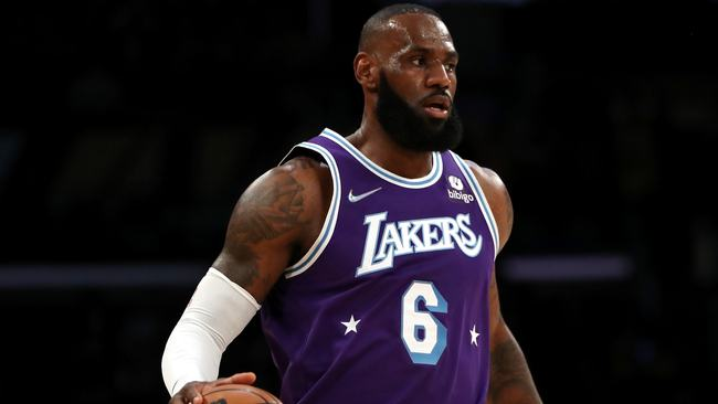 NBA前瞻：缺少浓眉的湖人遇到熄灭太阳的鹈鹕胜算很小