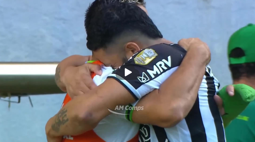 中超老熟人巴甲再相逢，胡尔克、洛国富相互拥抱问候