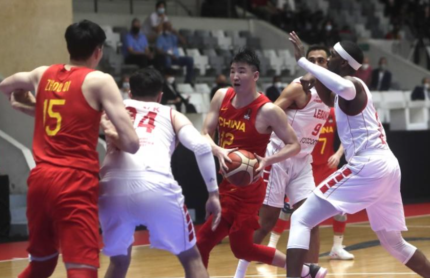 人民日报评中国男篮：无缘亚洲杯四强 能否重回巅峰任重道远