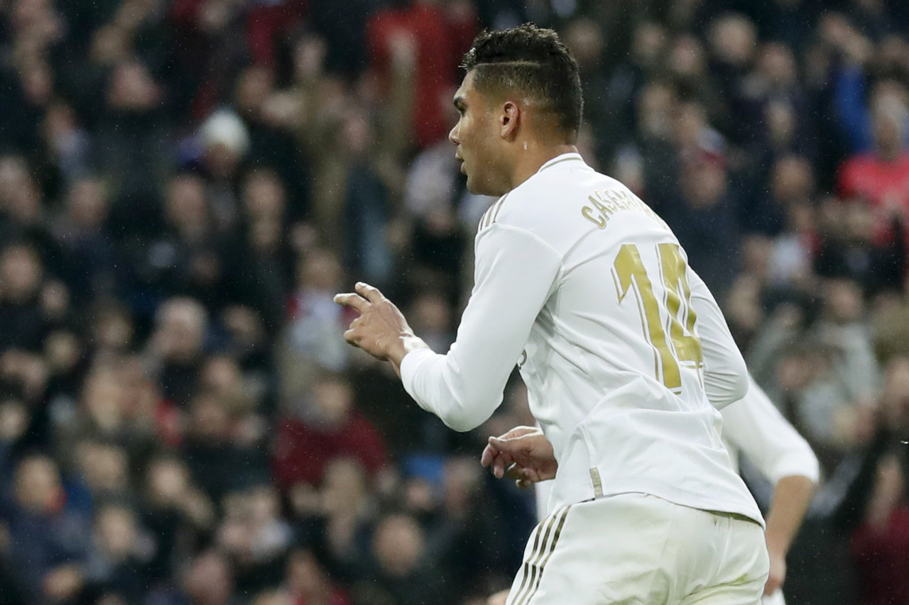 卡塞米罗表示与莫德里奇和克罗斯并肩作战是种荣幸