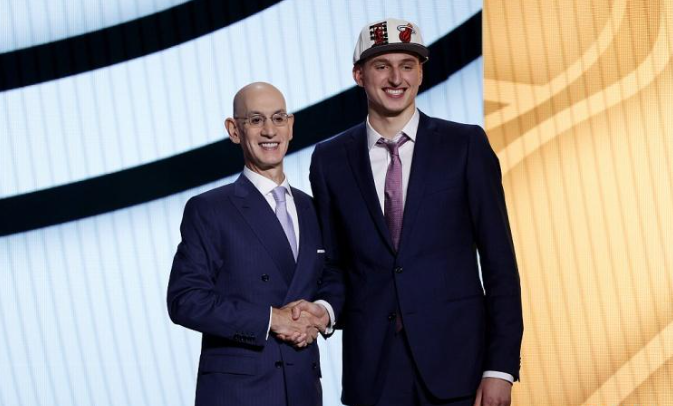 热火新秀约维奇谈同胞约基奇：很乐于比较我们的球商和传球能力