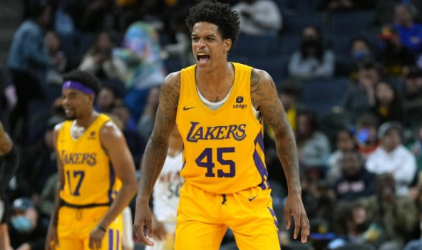 沙里夫：需要继续努力 每天都要变得更好 我会远离推特一段时间