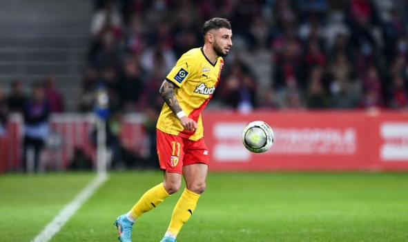 塞尔电台：马竞有意法国国脚克劳斯，已经联系朗斯询问情况