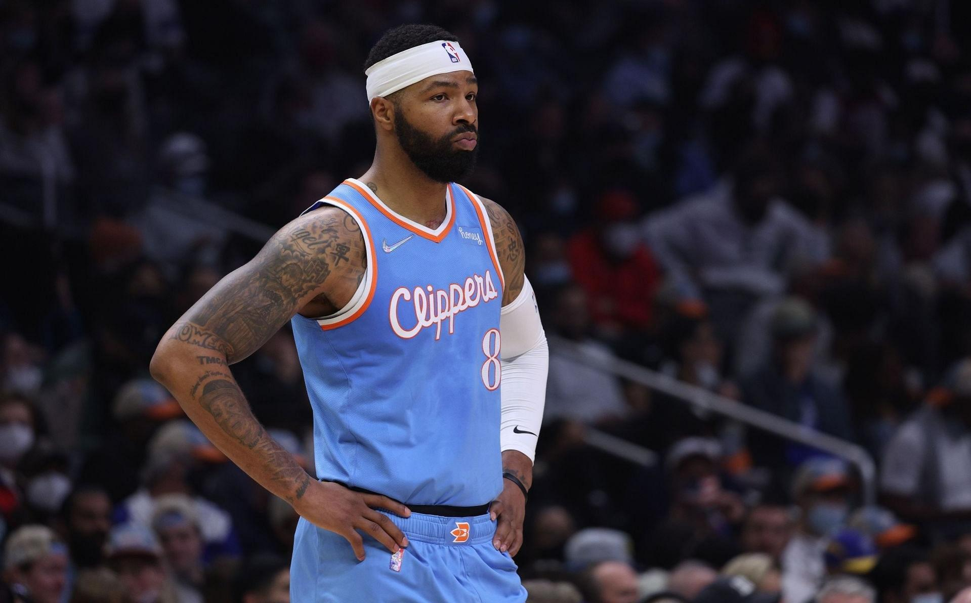 NBA回顾：西亚卡姆31+12猛龙险胜快船