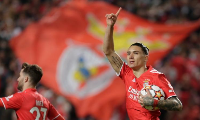 罗马诺：本菲卡收到利物浦正式报价，8000万欧+浮动