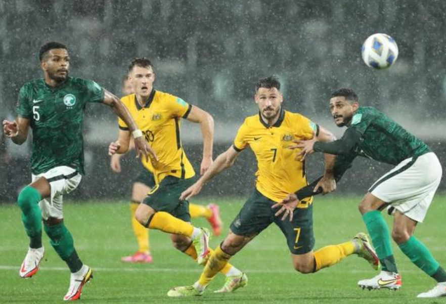 12强赛丑闻曝光！沙特对阵国足，有人服用兴奋剂