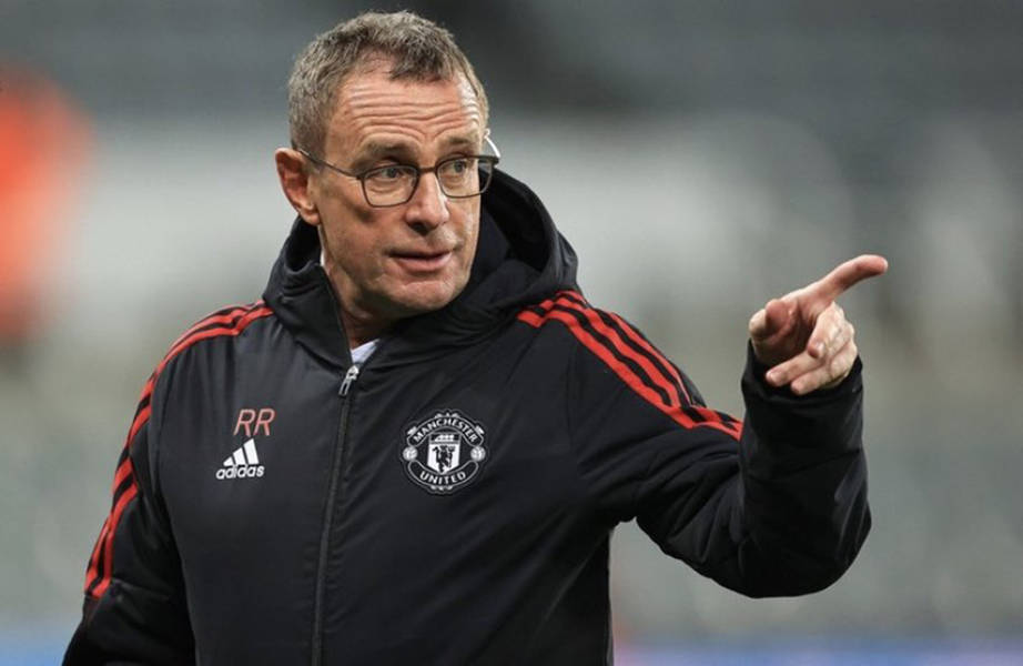 朗尼克称曼联重建只需两年，比利物浦更快！做客安菲尔德志在3分 