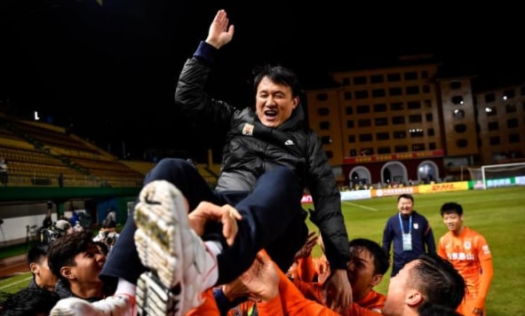 郝伟：莫伊塞斯基本离队对我挑战大 中国足球应积极面对批评声