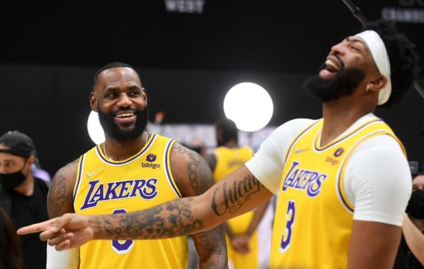 詹眉均可在2024-25赛季跳出合同 布朗尼也可在那时参加选秀