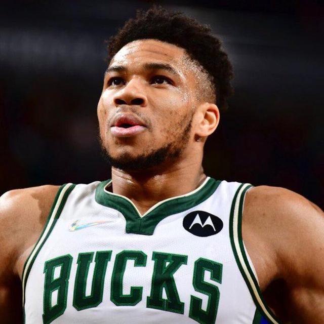 一战狂刷11项纪录！字母哥42+12+8+2断+2帽封神