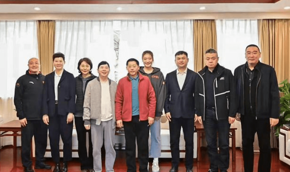 第三次冲冠！中国篮坛豪门大整改，名帅+知名老总入主，国手离队 