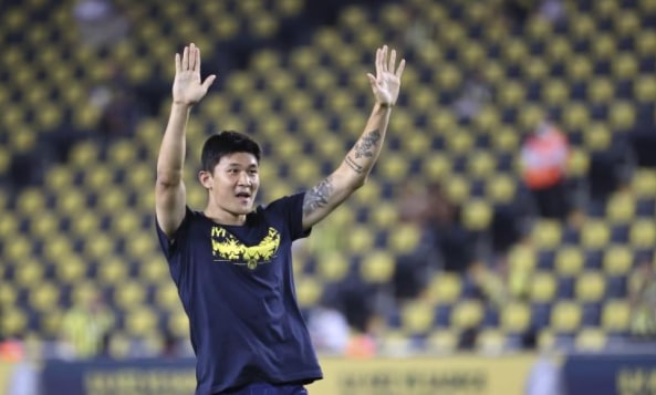 多家欧洲俱乐部关注金玟哉 那不勒斯球探现场观看12强赛