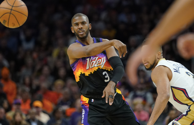 保罗脚踢人一幕引争议！鹈鹕后卫痛苦蹲地 联盟会追罚吗