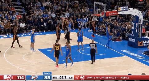 NBA回顾：特雷杨连创记录 出战29分钟拿下41分8助攻